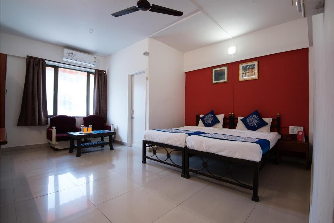 Oyo 1065 Hotel Hmr Royal Inn Pune Bagian luar foto