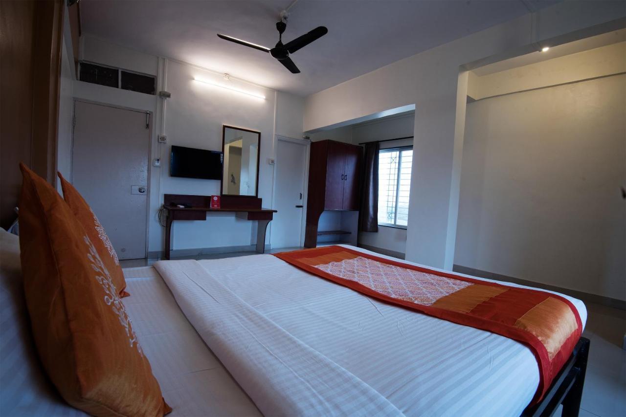 Oyo 1065 Hotel Hmr Royal Inn Pune Bagian luar foto
