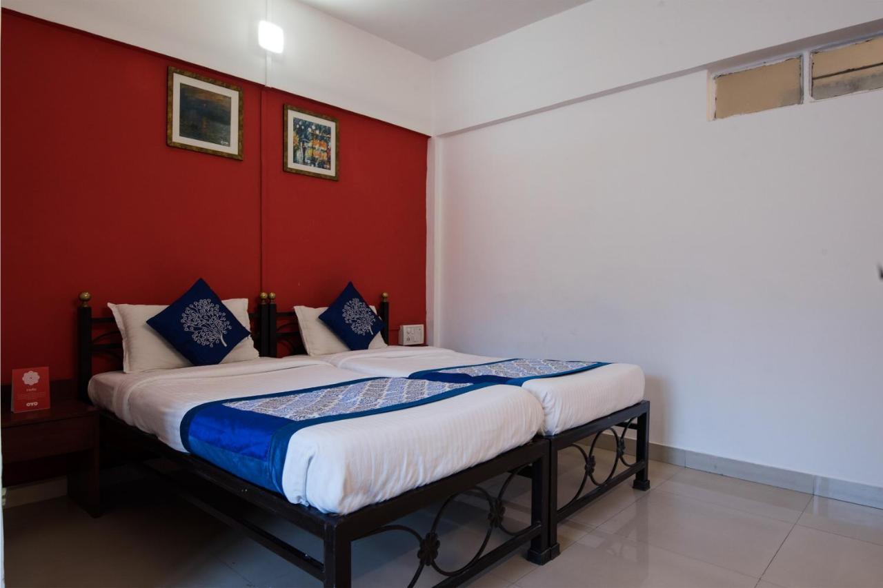 Oyo 1065 Hotel Hmr Royal Inn Pune Bagian luar foto