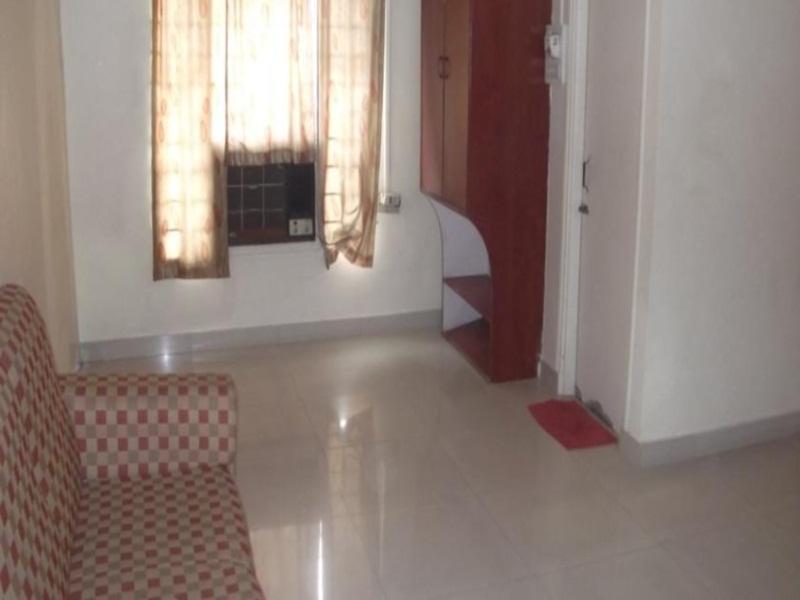 Oyo 1065 Hotel Hmr Royal Inn Pune Bagian luar foto
