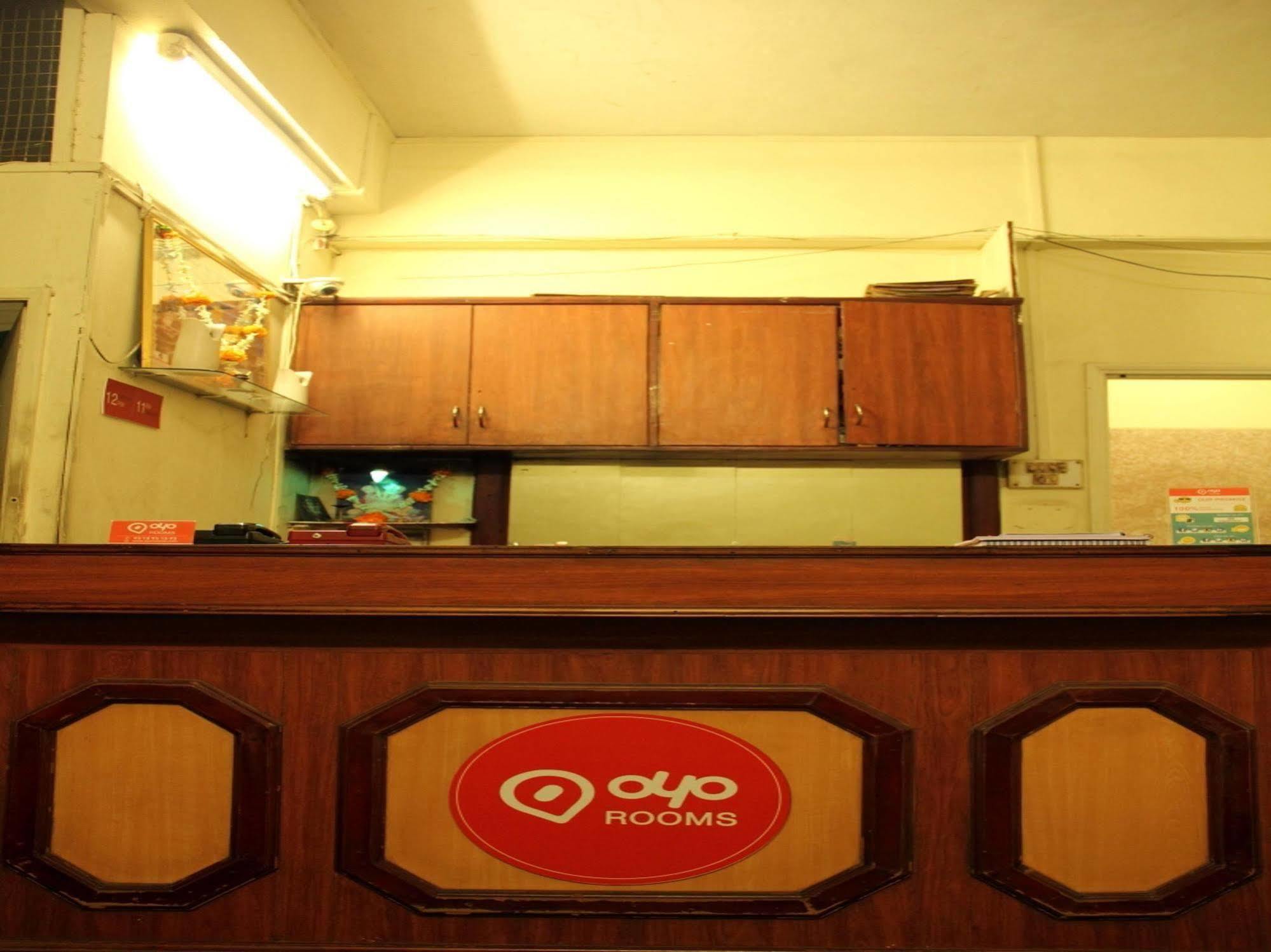 Oyo 1065 Hotel Hmr Royal Inn Pune Bagian luar foto